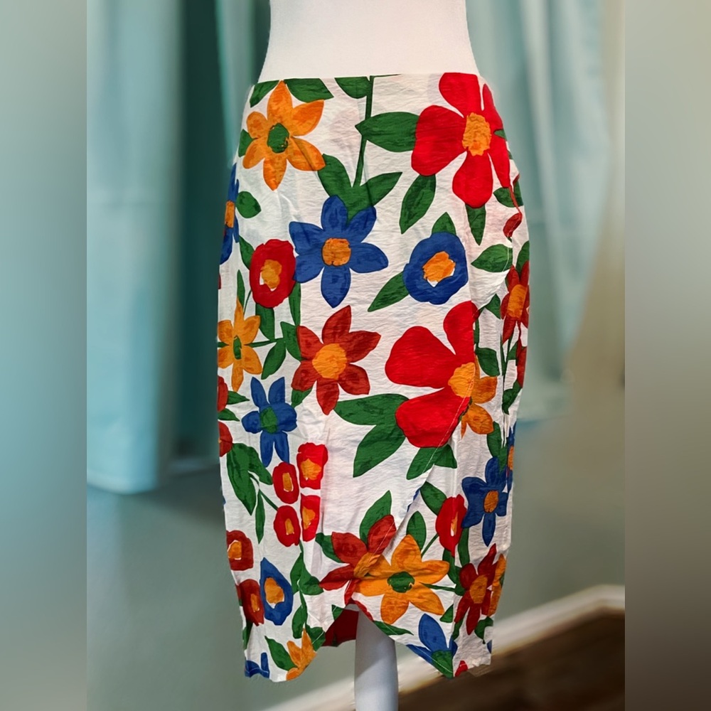 Skies are Blue Floral Multicolor Skirt Large, Wrap, Casual, Cocktail, Brunch